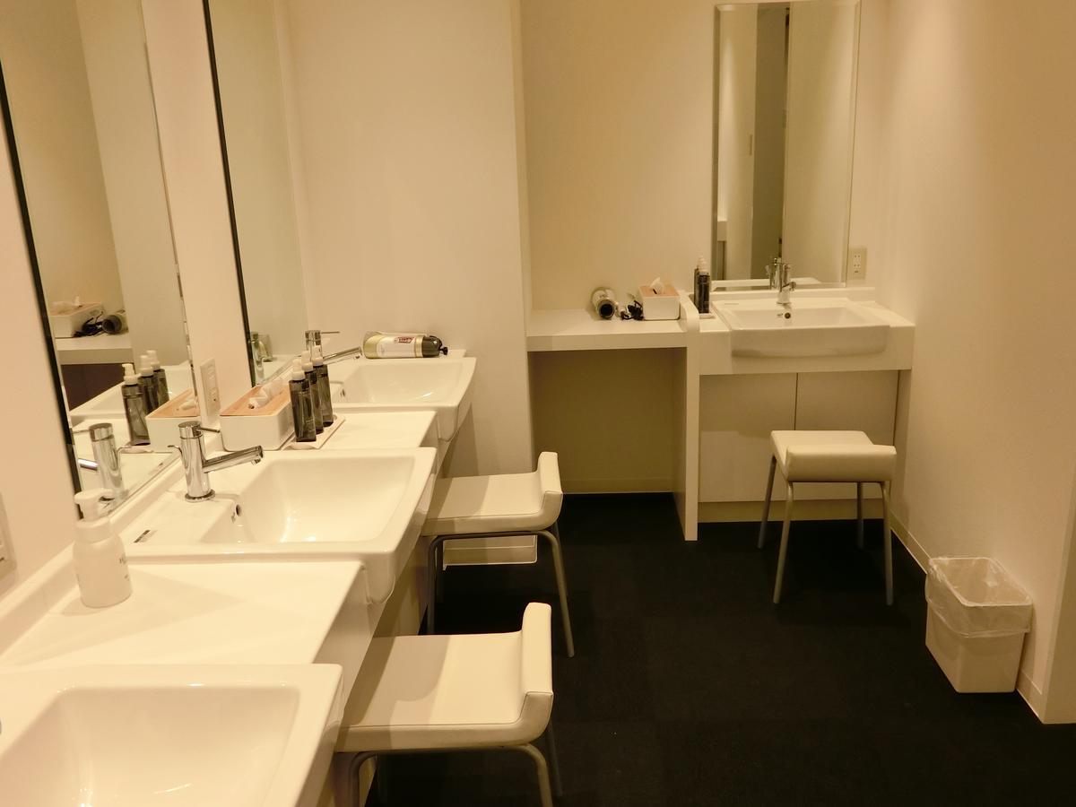 Capsule Hotel Valie Ebisucho Осака Экстерьер фото