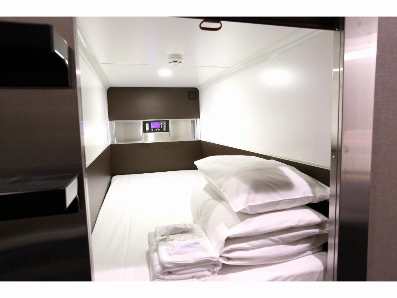 Capsule Hotel Valie Ebisucho Осака Экстерьер фото